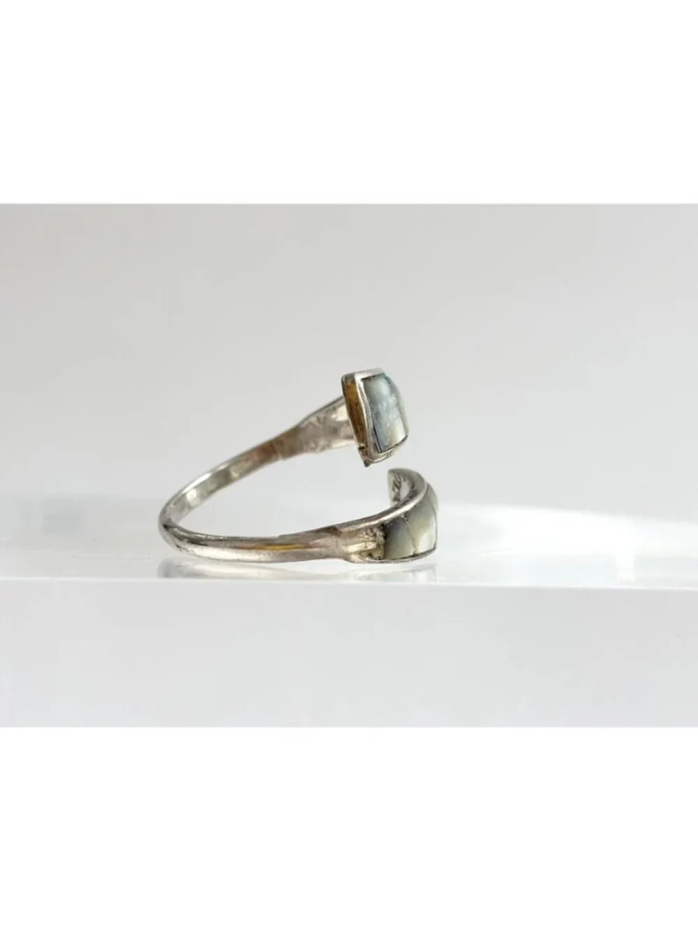 Mother of Pearl Inlay Wrap Taxco, Mexico Sterling Silver 925 Vintage Ring - sz 8